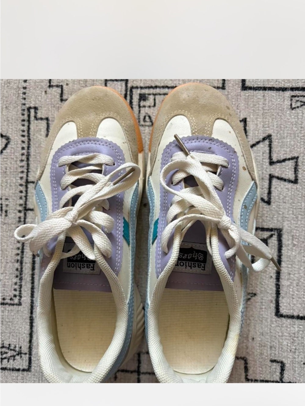 Casual Colorblock Lace-Up Sneakers in Lavender, Light Blue & Cream